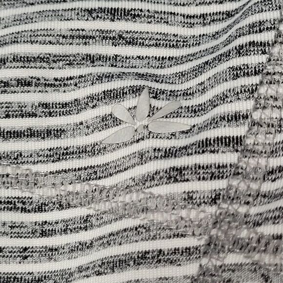 LUKKA LUXE GRAY WHITE LULULEMON TYPE ZIP JACKET MEDIUM M - Picture 9 of 11